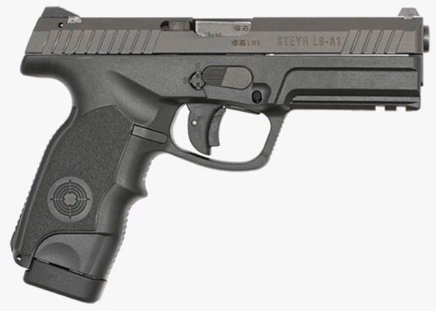 صورة مسدس عيار 9MM من شركة Steyr موديل L9 A1 صناعة النمسا